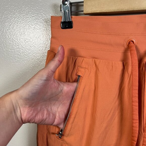 Athleta Trekkie North Crop Jogger Pants Size 4 Orange Travel Hiking Athletic - Picture 5 of 11